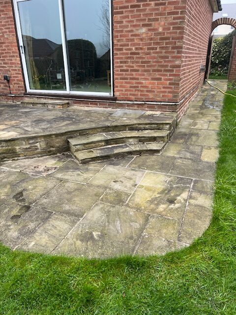 natural-stone-patio-steps-before-cleaning